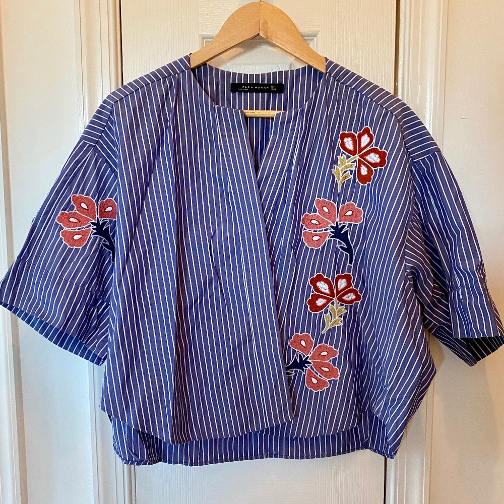 Zara Woman Blue Striped Floral Embroidered Kimono Blouse Top Sz S